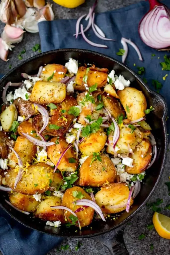 https://www.kitchensanctuary.com/wp-content/uploads/2014/09/Greek-style-crispy-potatoes-tall-FS.webp