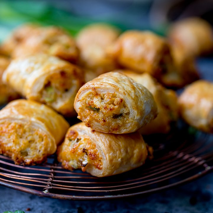 Vegetarian Sausage Rolls That Meat Eaters Love Too! - Nicky's