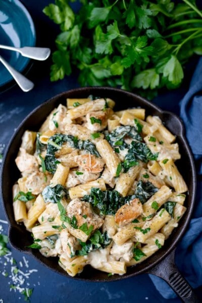 One Pot Rigatoni Alfredo with Chicken and Kale - Nicky's Kitchen Sanctuary
