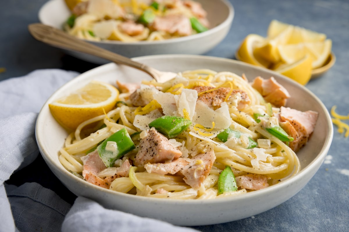 Easy One-pan Salmon & Lemon Pasta Recipe