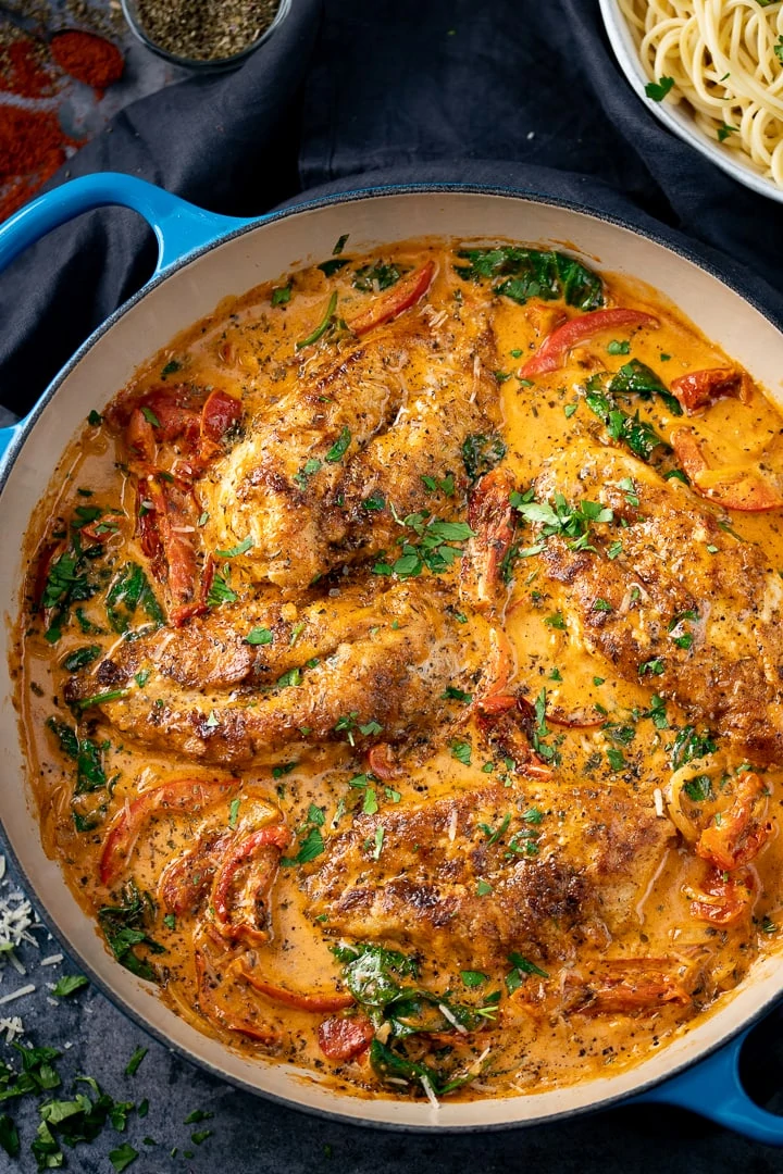 https://www.kitchensanctuary.com/wp-content/uploads/2018/04/Tuscan-Chicken-tall2-20.webp
