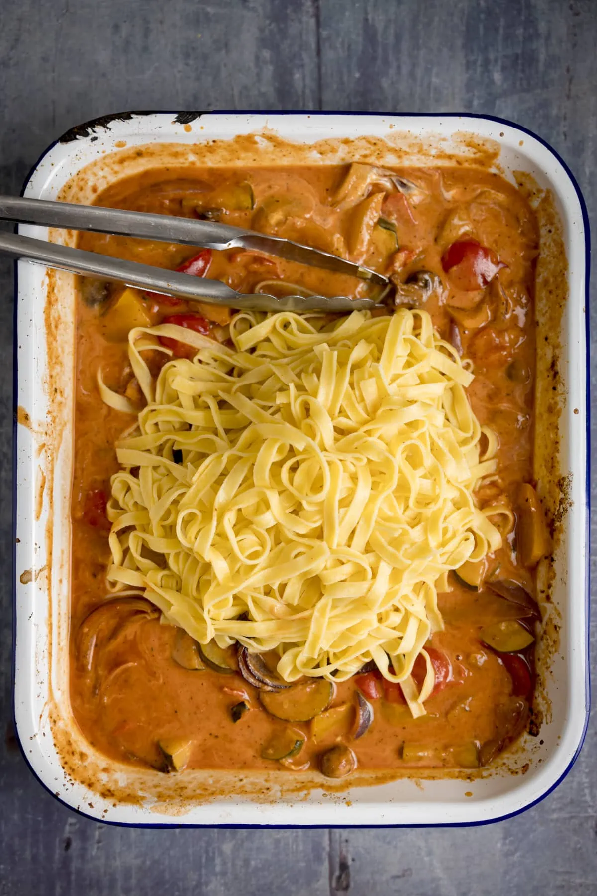 Spaghetti Bolognese Recipe - Nicky's Kitchen Sanctuary
